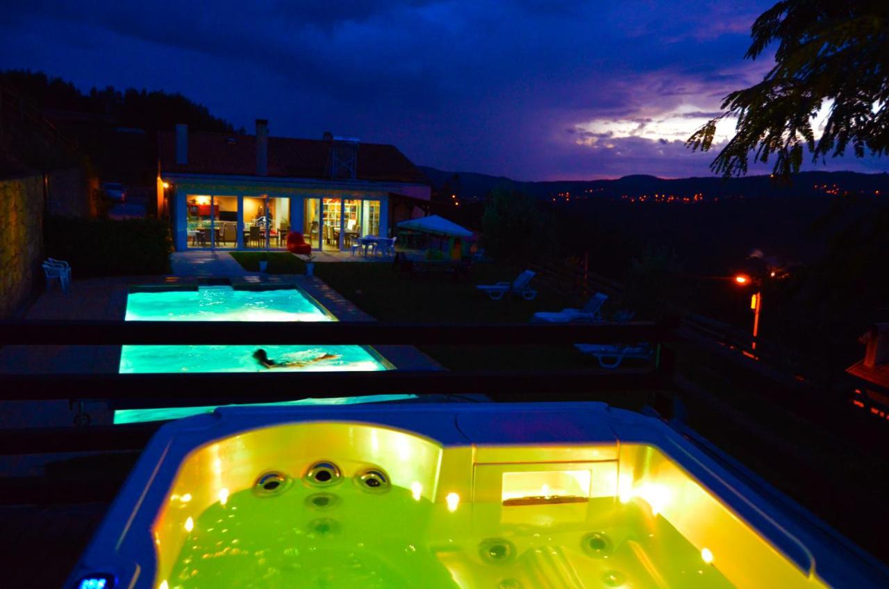Villa De Paco เซฟเวร์ ดู โววกา ภายนอก รูปภาพ